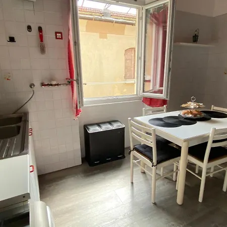 5 Min Dalla Stazione Centrale Apartment La Spezia